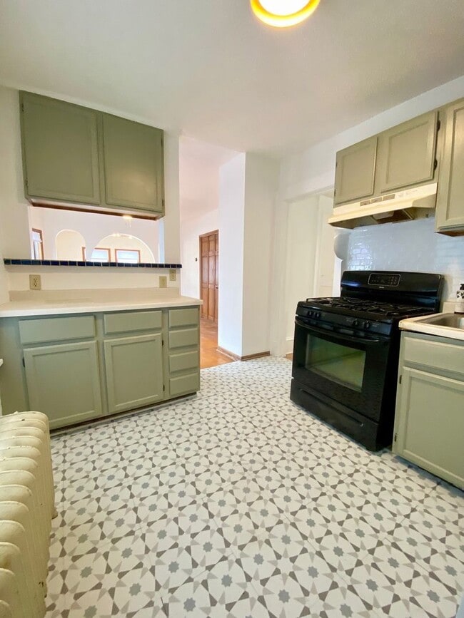 property at 835 Margaret St