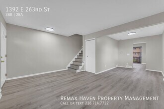 1392 E 263rd St in Euclid, OH - Building Photo - Building Photo