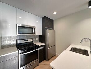 949 W Grace St in Chicago, IL - Building Photo - Building Photo