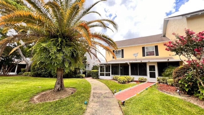 property at 1220 Villa Ln