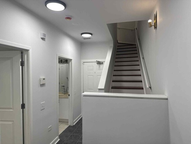 1153 N Cambridge Ave in Chicago, IL - Building Photo - Building Photo