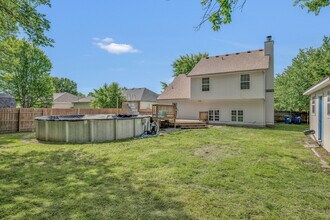 1427 Logan Dr in Webb City, MO - Building Photo - Building Photo