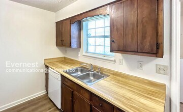 5243 Donlyn Dr in Chattanooga, TN - Building Photo - Building Photo