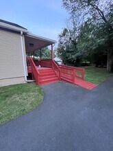 64 Tomlinson Ave in Plainville, CT - Building Photo - Building Photo