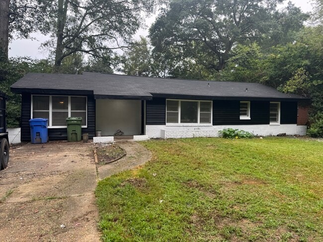 property at 3034 Grenada Dr
