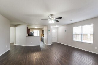7223 Fox Scene Dr in Humble, TX - Building Photo - Building Photo