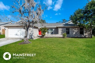 2291 Macedo Rd NE in Palm Bay, FL - Building Photo