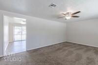 670 N 600 W in Saint George, UT - Foto de edificio - Building Photo