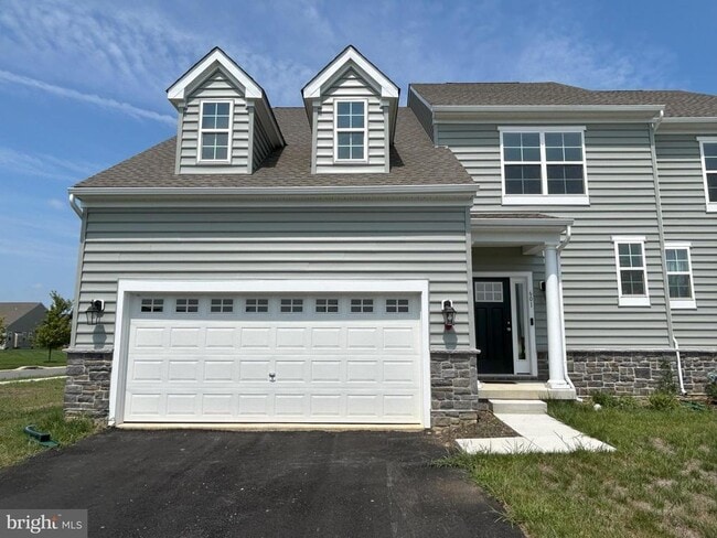 property at 601 Gordon House Wy