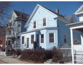 13 Elmdale Ave in Providence, RI - Building Photo - Building Photo