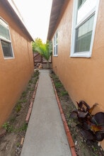 9320 Rose St in Bellflower, CA - Building Photo - Building Photo