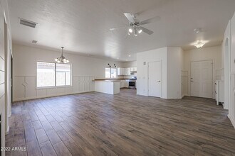 16848 W Cottonwood St in Surprise, AZ - Building Photo - Building Photo
