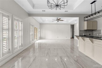 1104 N Boston College Dr in Edinburg, TX - Building Photo - Building Photo