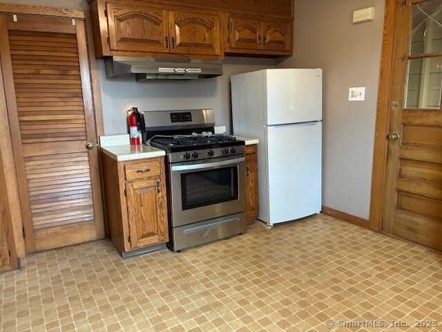 54 Elm St in Enfield, CT - Building Photo - Building Photo