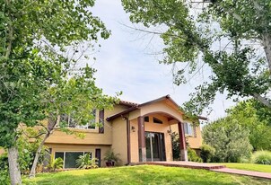 16545 Wardlaw Dr in Springville, CA - Building Photo