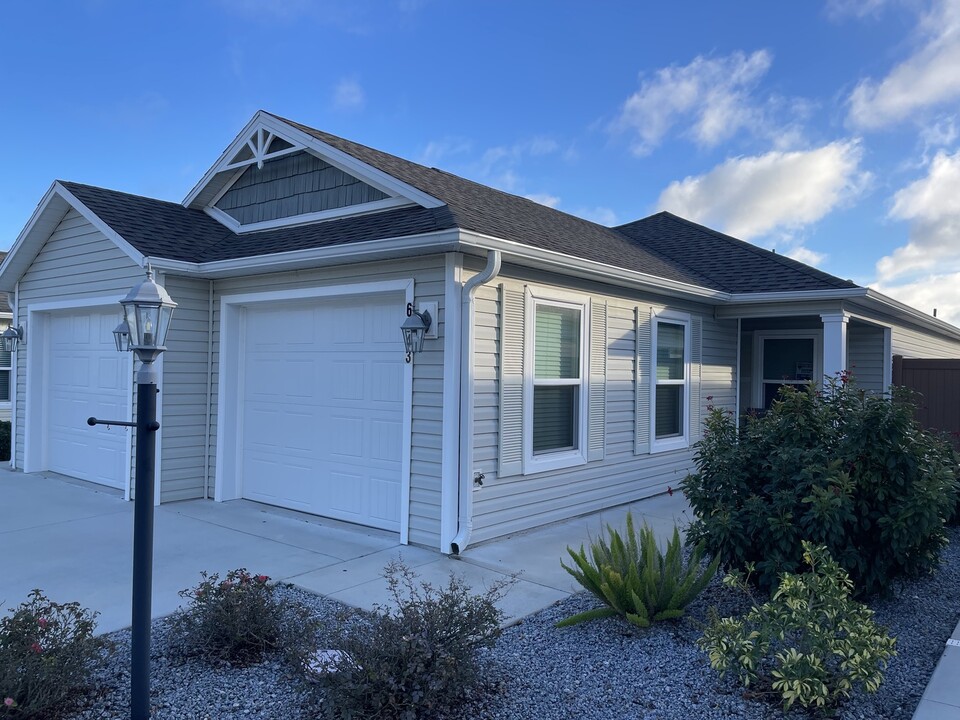 6043 Caulk Ct in the Villages, FL - Building Photo