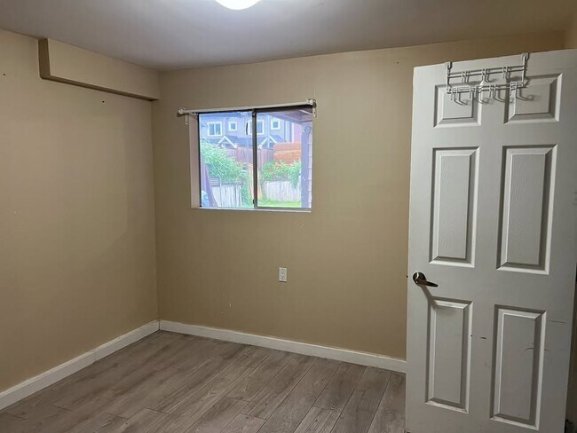 22540 Gilley Rd in Richmond, BC - Building Photo - Building Photo