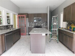 201 E 6th St in Dallas, TX - Building Photo - Building Photo
