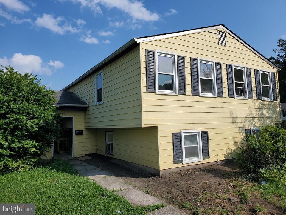 250 Purdue Ave in Pemberton, NJ - Building Photo