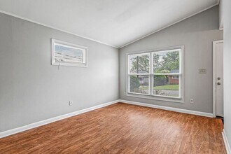 2005 Whitman Rd in Greensboro, NC - Building Photo - Building Photo