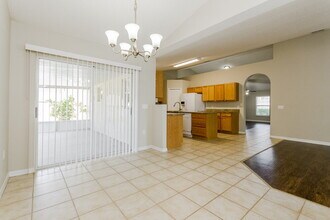 4910 Newton Ct in St. Cloud, FL - Building Photo - Building Photo