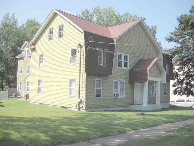 64 Main St, Unit Apt A