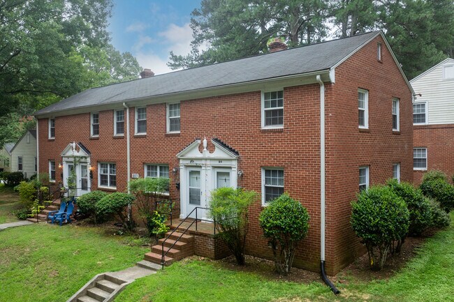 Murchison Apartments in Durham, NC - Building Photo - Building Photo