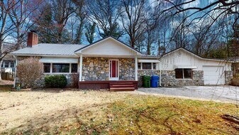 170 Birch Ln in Arden, NC - Building Photo