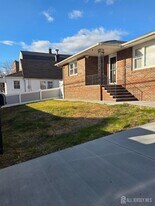 354 Alpine St in Perth Amboy, NJ - Building Photo