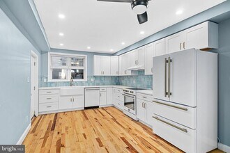 1152 S 15th St in Philadelphia, PA - Building Photo - Building Photo