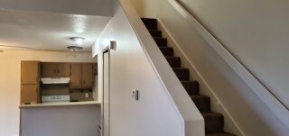 8526 Pineland Dr in Jonesboro, GA - Building Photo