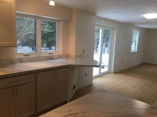 property at 476 Lansingville Rd
