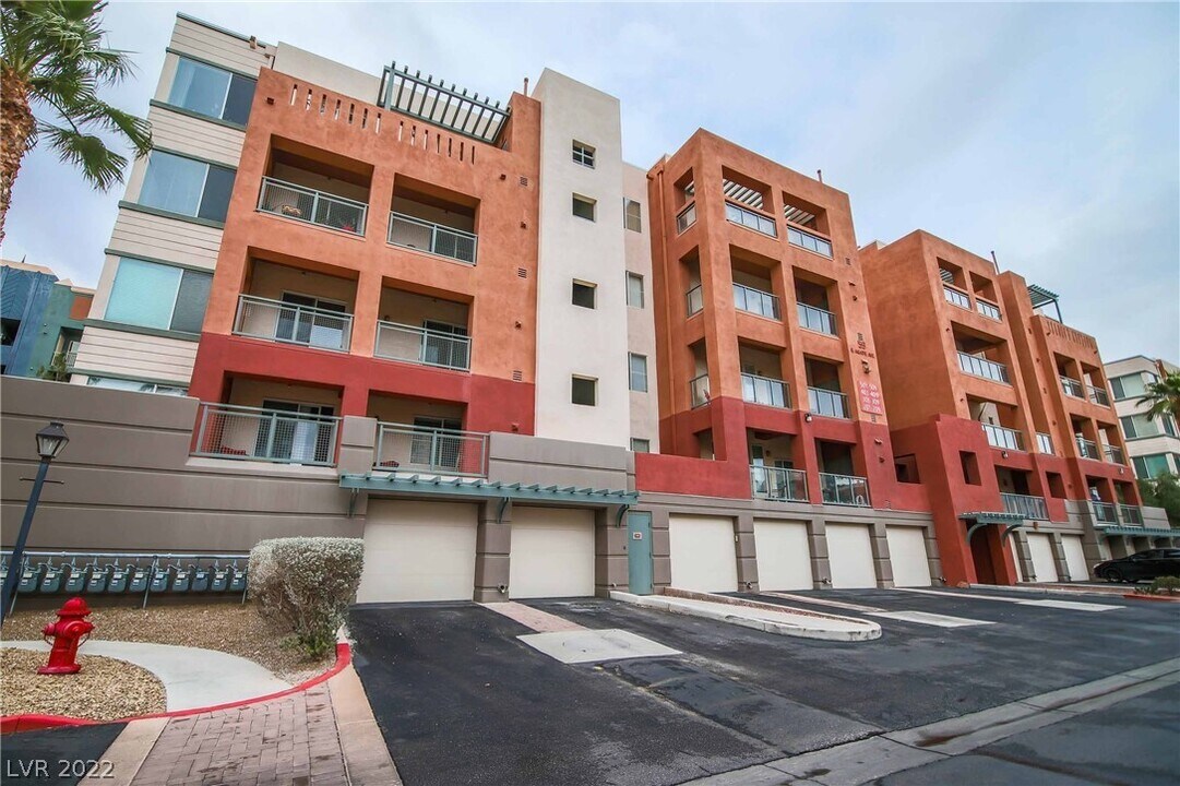 59 E Agate Ave-Unit -407 in Las Vegas, NV - Building Photo