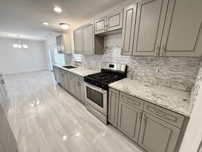 3300 Bissonet Dr in Metairie, LA - Building Photo - Building Photo