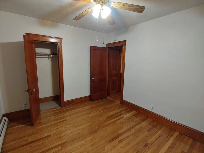 18 Pearl St, Unit FL 2 in Manville, RI - Building Photo - Building Photo