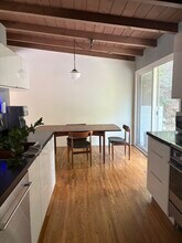 8805 Skyline Dr in Los Angeles, CA - Foto de edificio - Building Photo