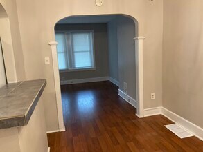 2511 S 61st St in Philadelphia, PA - Building Photo - Building Photo