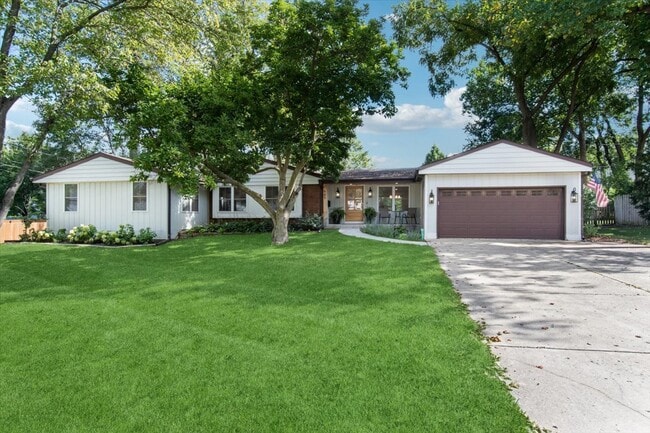 property at 905 Aurora Way