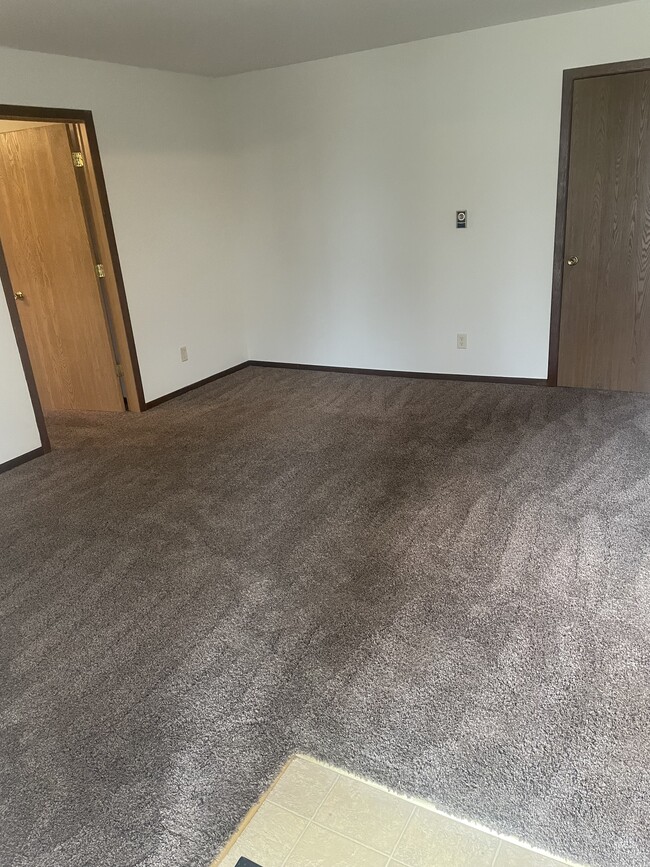 3731 Normandy Ave, Unit 2 in Rockford, IL - Building Photo - Building Photo