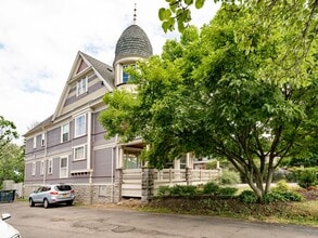 1108 Lake Ave in Rochester, NY - Building Photo - Building Photo