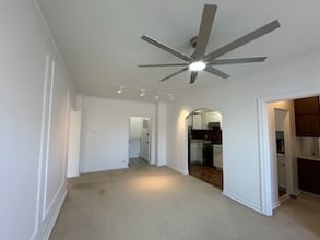 5135 S Kenwood Ave in Chicago, IL - Building Photo - Building Photo