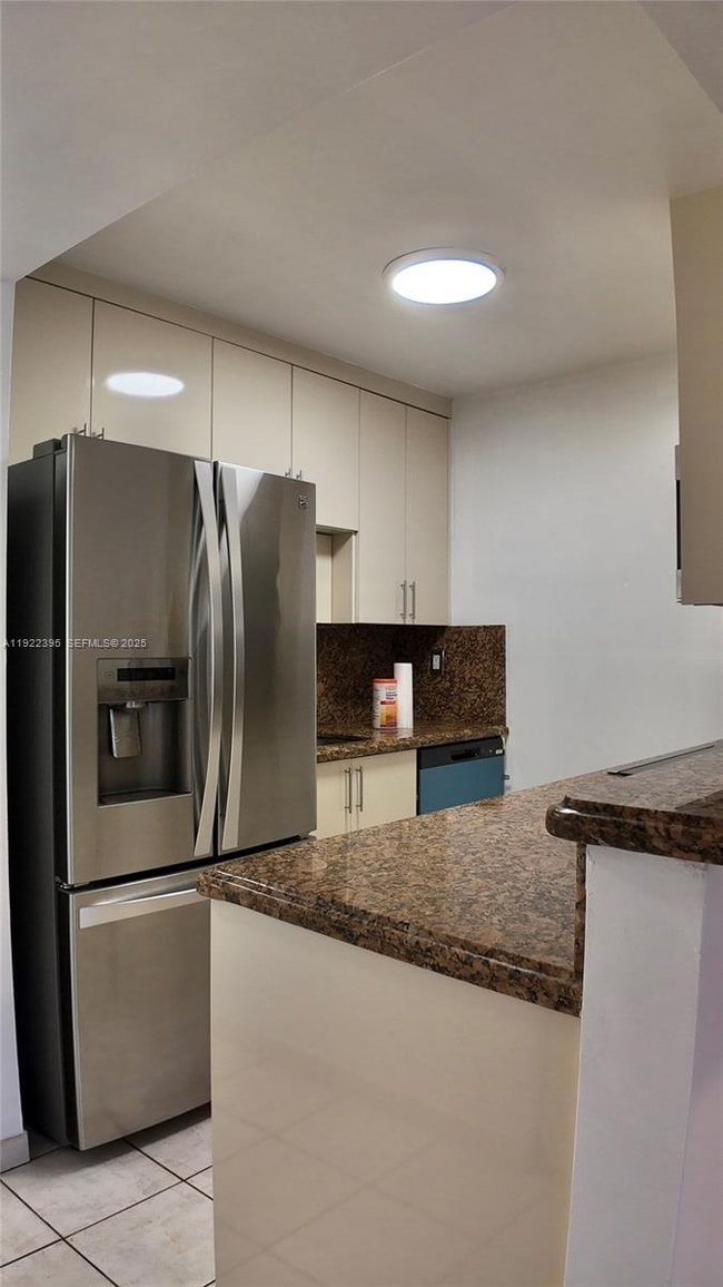 4717 NW 7th St in Miami, FL - Building Photo - Building Photo