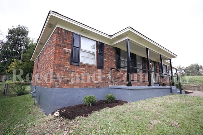 property at 3489 Overton Crossing St