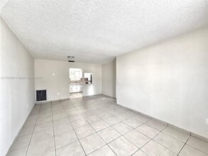 15825 NW 39th Pl in Opa Locka, FL - Building Photo - Building Photo