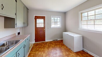 814 Wabash Ave in Charlotte, NC - Building Photo - Building Photo