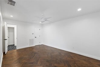 4526 Glenwick Ln in Dallas, TX - Building Photo - Building Photo