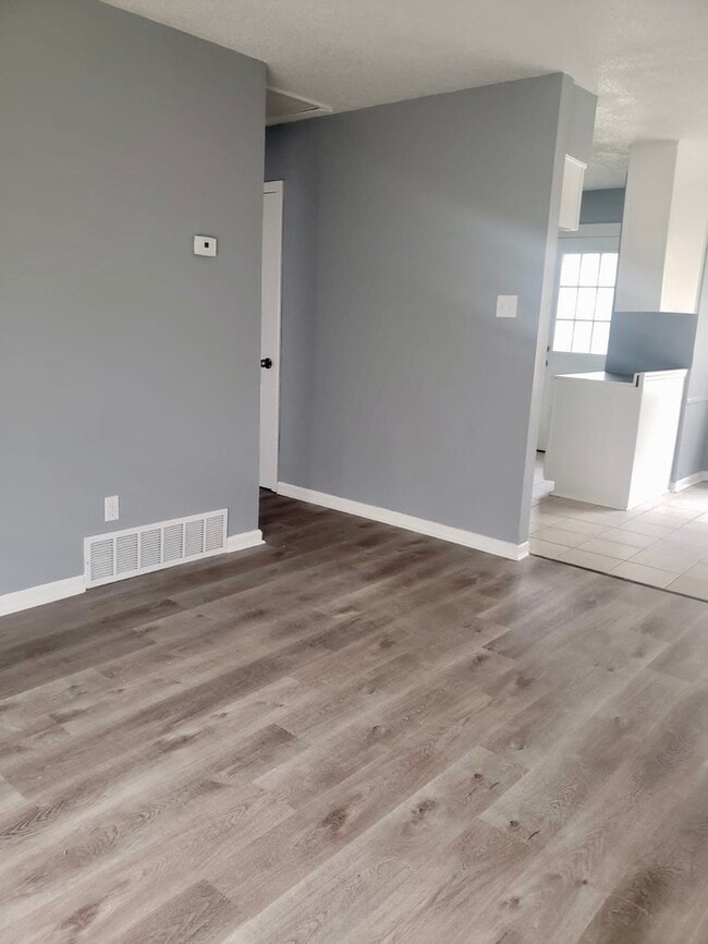 1164 Canary Ln in Memphis, TN - Building Photo - Building Photo