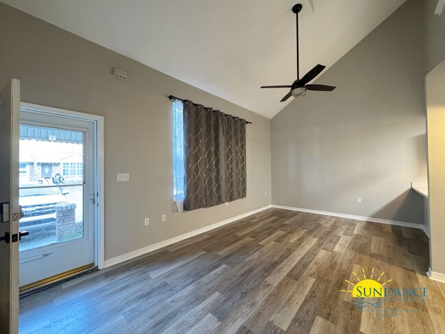 947 Ashley Ln in Fort Walton Beach, FL - Building Photo - Building Photo