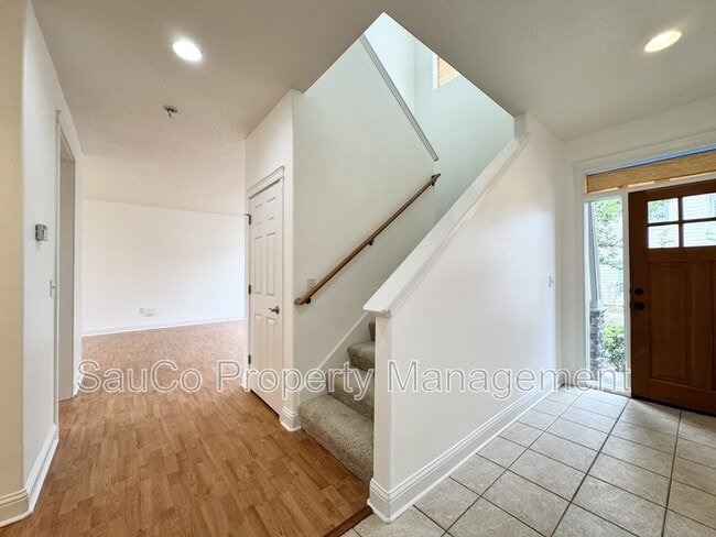 6924 SW Kim Pl in Aloha, OR - Building Photo - Building Photo