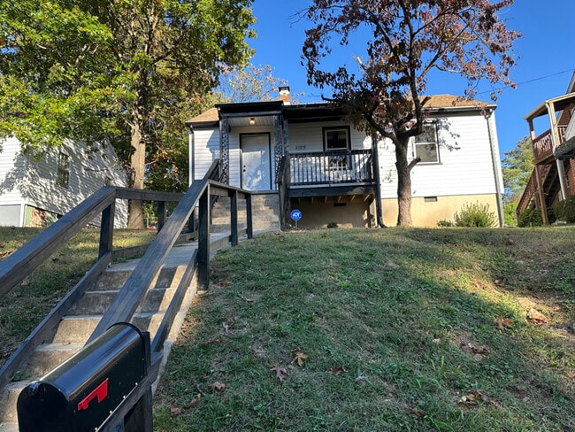 property at 2109 Colgate St NE